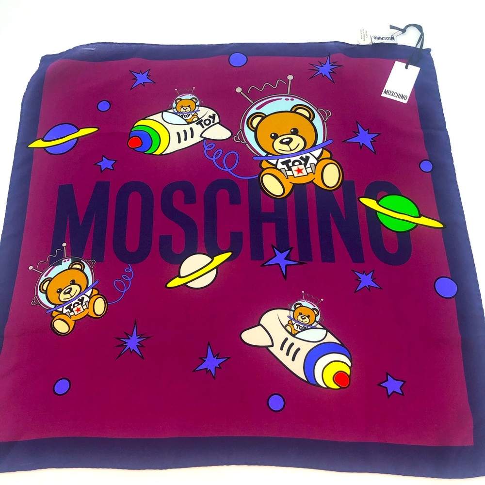 Moschino 19” Scarf